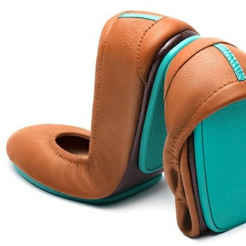 Tieks classic flat in Chestnut size 8.